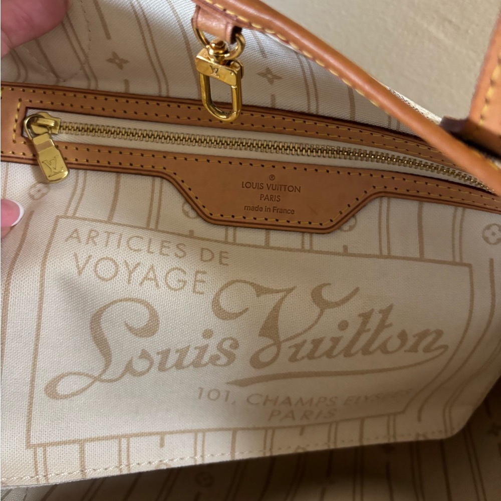 Louis Vuitton Damier Azur Neverfull PM ✨ - Picture 9 of 14
